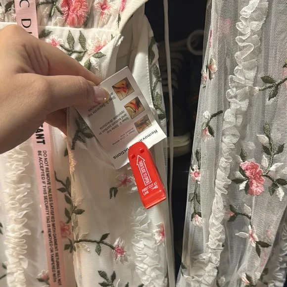 Mac Duggal Floral Embroidered White Dress - Picture 7 of 12